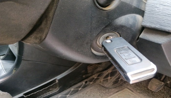 2018 Mahindra XUV500 W5, Diesel, Manual, 1,91,748 km, interior