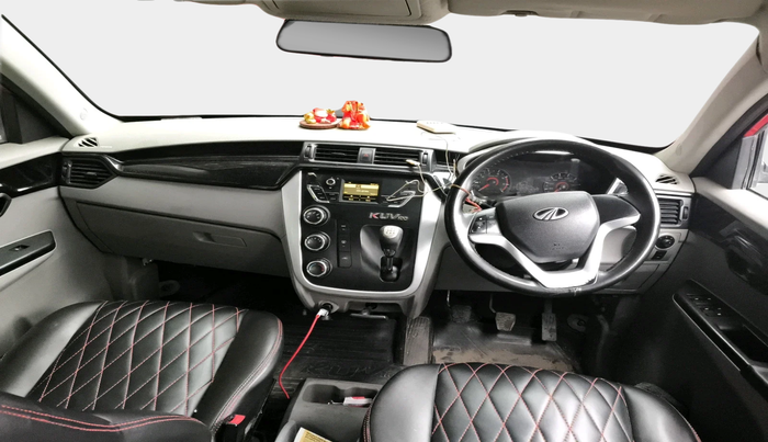2016 Mahindra Kuv100 K8 5 STR, Petrol, Manual, 84,296 km, interior