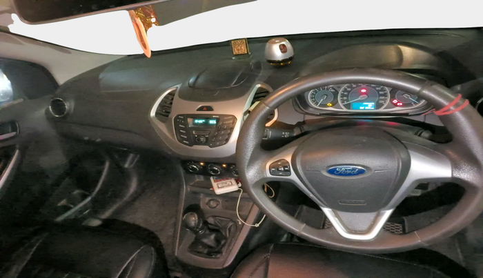 2015 Ford Figo TITANIUM 1.2 PETROL, Petrol, Manual, 82,100 km, interior