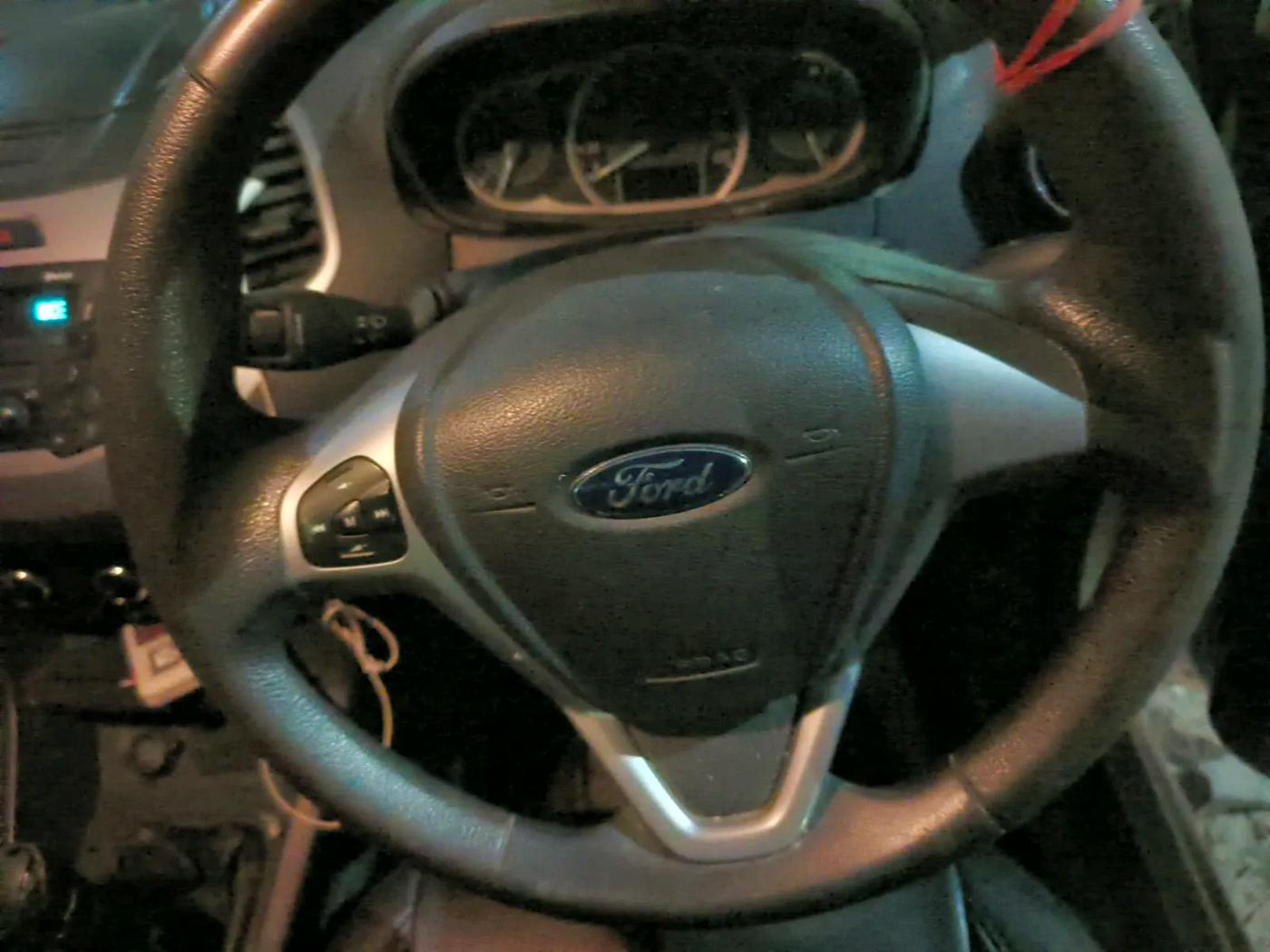 2015 Ford Figo TITANIUM 1.2 PETROL, Petrol, Manual, 82,100 km, interior