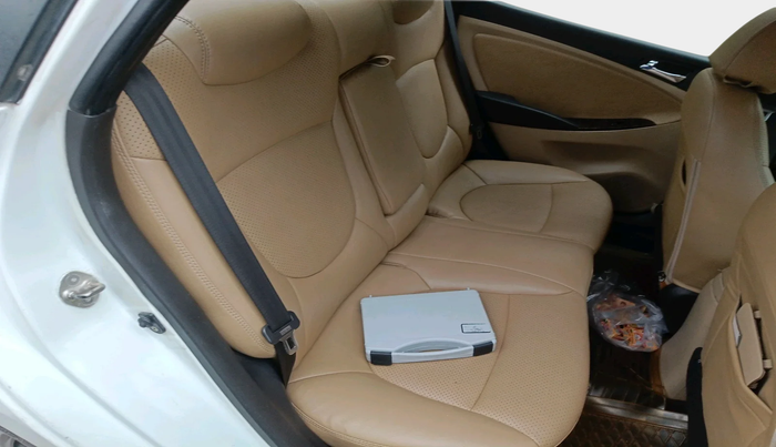 2011 Hyundai Verna FLUIDIC 1.6 VTVT EX, Petrol, Manual, 2,97,332 km, interior