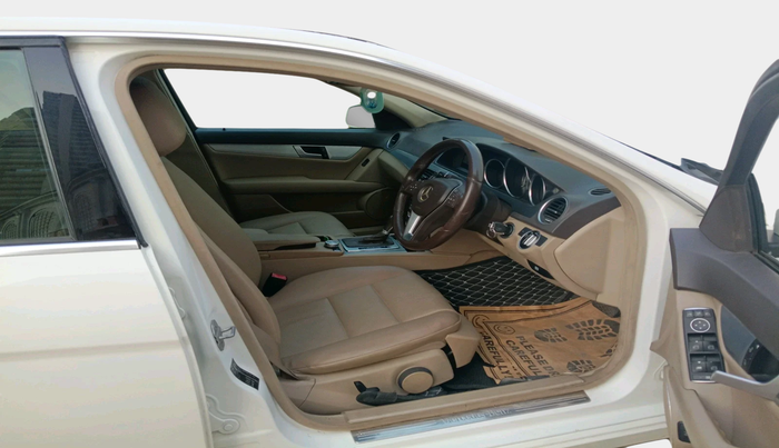 2013 Mercedes Benz C Class 200 CGI AVANTGARDE, Petrol, Automatic, 23,402 km, interior