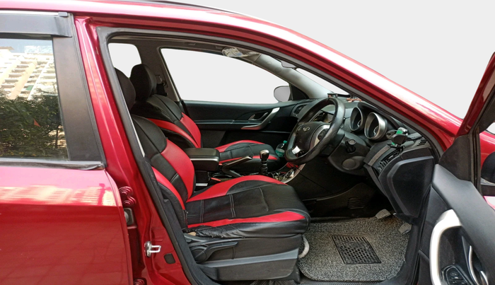 2018 Mahindra XUV500 W9, Diesel, Manual, 86,893 km, interior