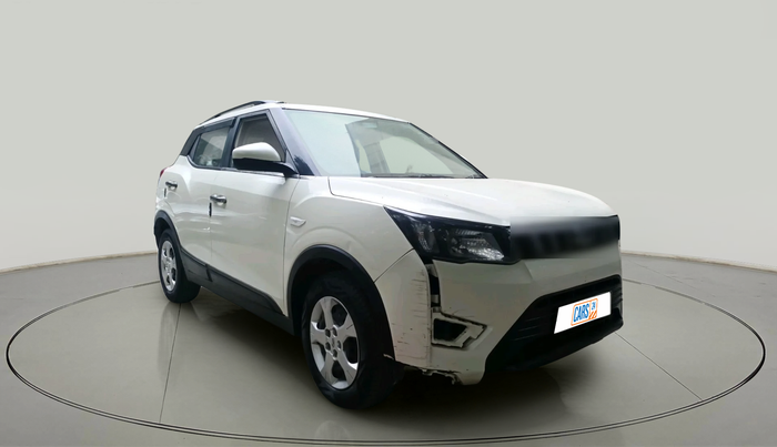 2019 Mahindra XUV300 W6 1.2 PETROL, Petrol, Manual, 50,911 km, exterior