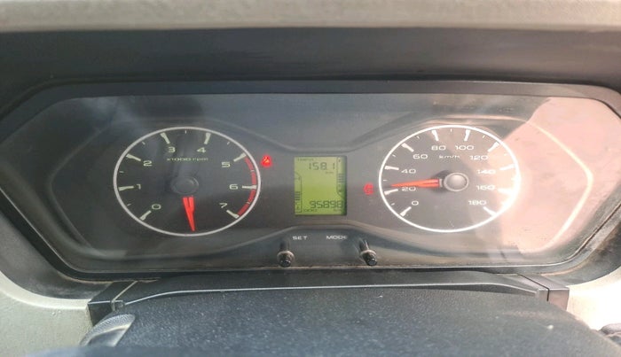 2018 Mahindra Scorpio S7, Diesel, Manual, 95,898 km, interior