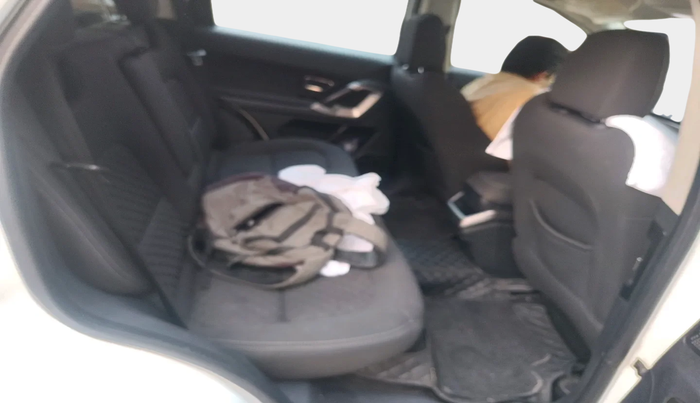 2021 Tata Harrier XT 2.0L KRYOTEC, Diesel, Manual, 91,414 km, interior