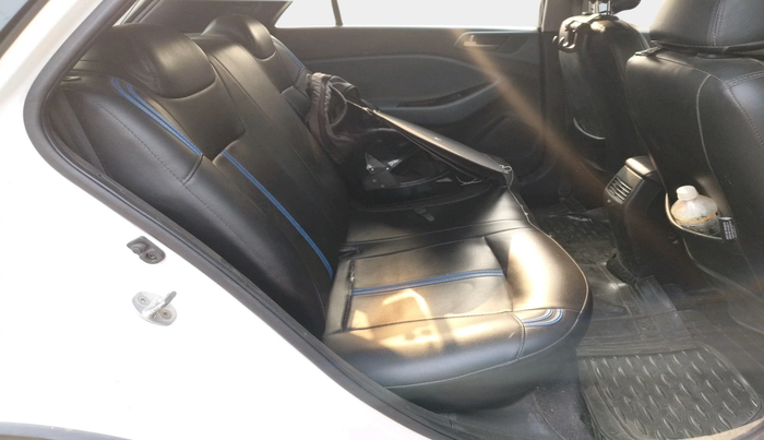 2015 Hyundai i20 Active 1.2 SX, Petrol, Manual, 87,508 km, interior