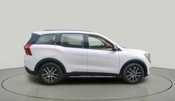 2021 Mahindra XUV700 AX 3 P MT 5 STR, Petrol, Manual, 15,745 km, exterior