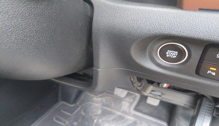 2022 Hyundai ALCAZAR 2.0 SIGNATURE MT 6STR, Petrol, Manual, 32,363 km, interior