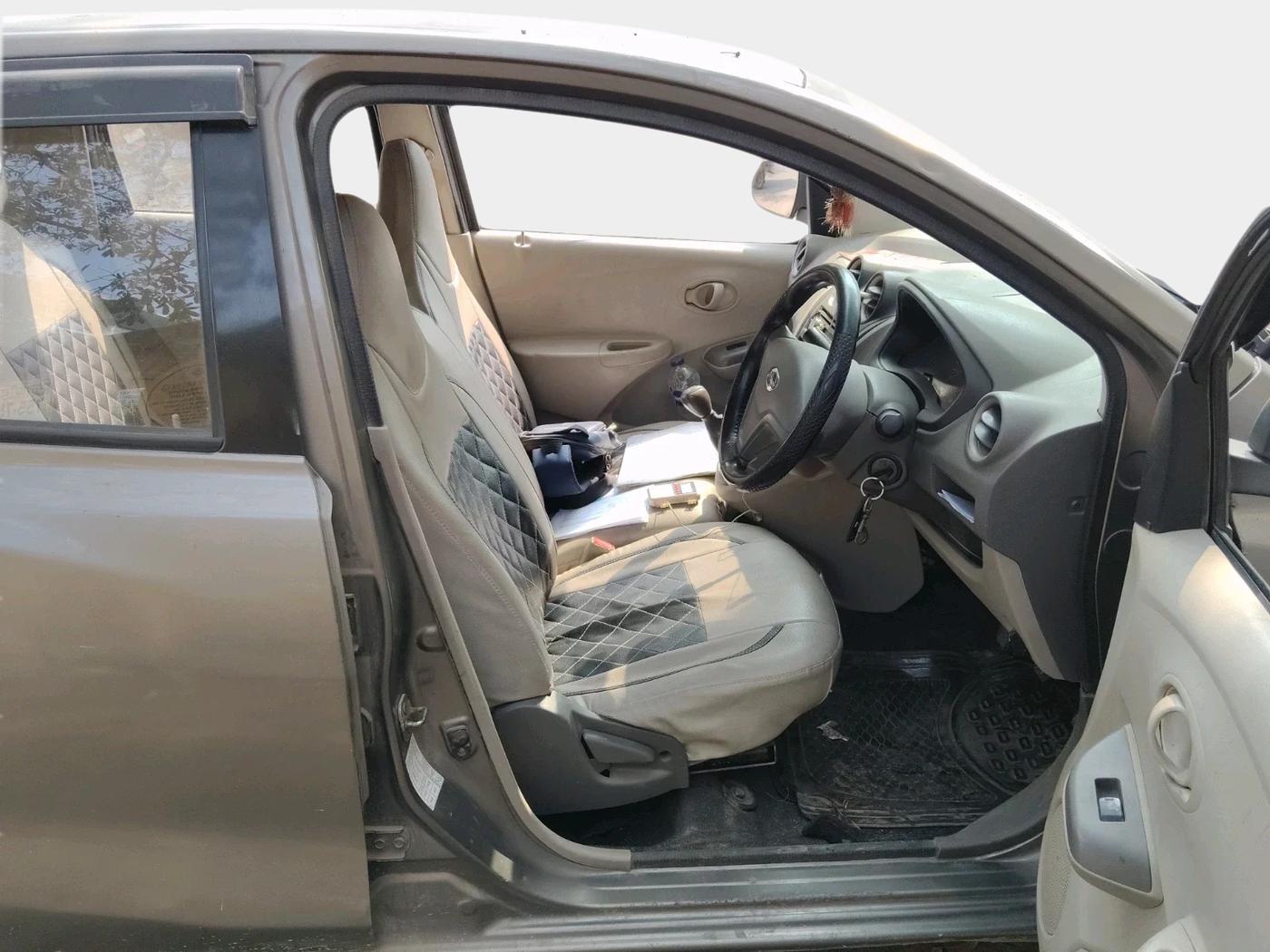 2015 Datsun Go Plus A, Petrol, Manual, 67,798 km, interior