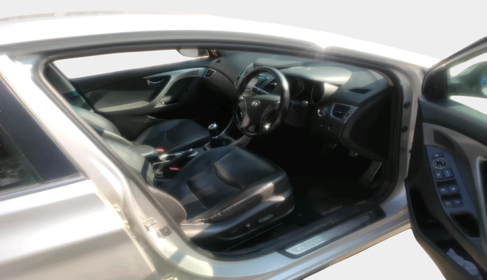 2015 Hyundai New Elantra 1.8 SX MT VTVT, Petrol, Manual, 72,146 km, interior