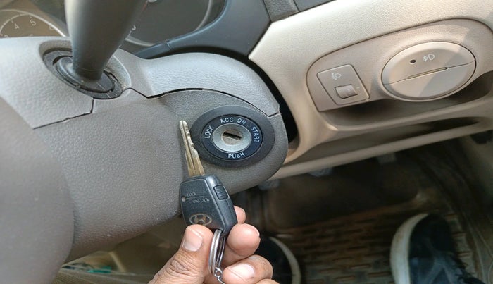 2011 Hyundai Verna TRANSFORM 1.6 SX VTVT, Petrol, Manual, 1,59,815 km, interior