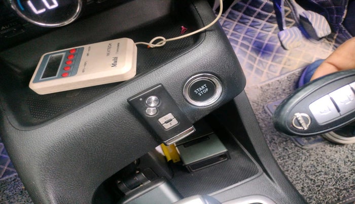 2022 Nissan MAGNITE XV PREMIUM TURBO CVT DUAL TONE, Petrol, Automatic, 64,728 km, interior