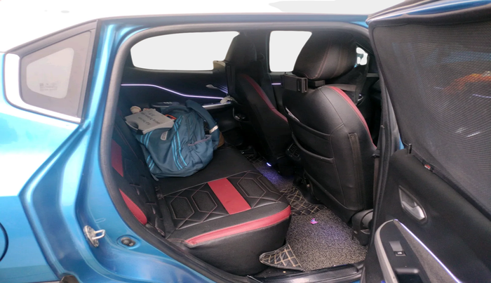 2022 Nissan MAGNITE XV PREMIUM TURBO CVT DUAL TONE, Petrol, Automatic, 64,728 km, interior