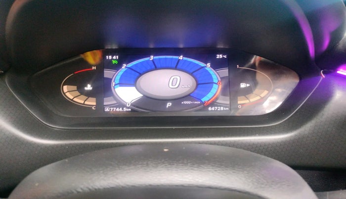 2022 Nissan MAGNITE XV PREMIUM TURBO CVT DUAL TONE, Petrol, Automatic, 64,728 km, interior