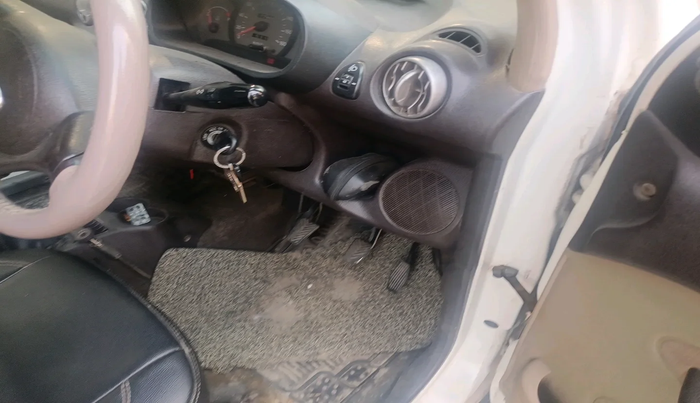 2011 Hyundai Santro Xing GL PLUS, Petrol, Manual, 1,79,657 km, interior
