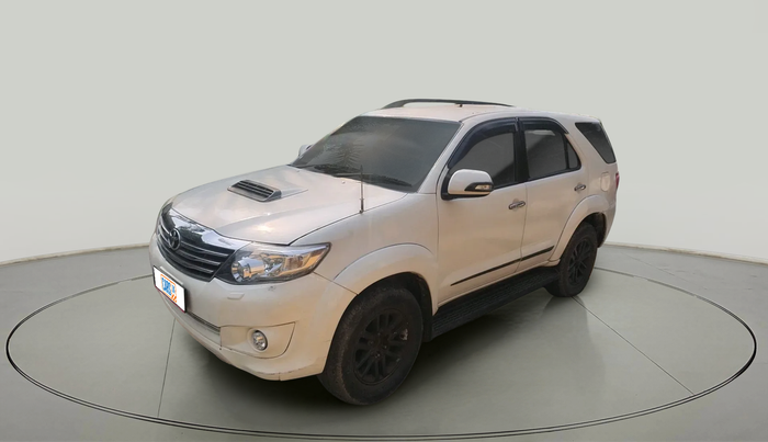 2013 Toyota Fortuner 3.0 4X2 AT, Diesel, Automatic, 1,57,909 km, exterior