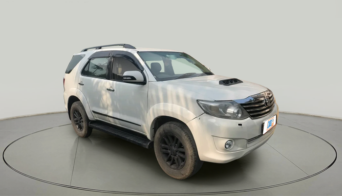 2013 Toyota Fortuner 3.0 4X2 AT, Diesel, Automatic, 1,57,909 km, exterior