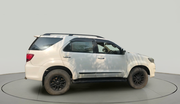 2013 Toyota Fortuner 3.0 4X2 AT, Diesel, Automatic, 1,57,909 km, exterior