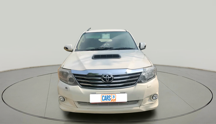 2013 Toyota Fortuner 3.0 4X2 AT, Diesel, Automatic, 1,57,909 km, exterior