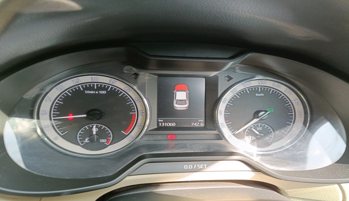 2017 Skoda Octavia 2.0 TDI L&K AT, Diesel, Automatic, 1,31,068 km, interior