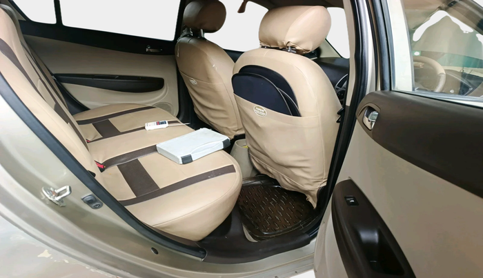 2011 Hyundai i20 MAGNA 1.2, Petrol, Manual, 51,492 km, interior