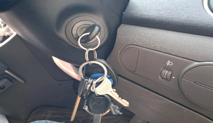 2012 Hyundai i10 MAGNA 1.1, Petrol, Manual, 1,67,254 km, interior