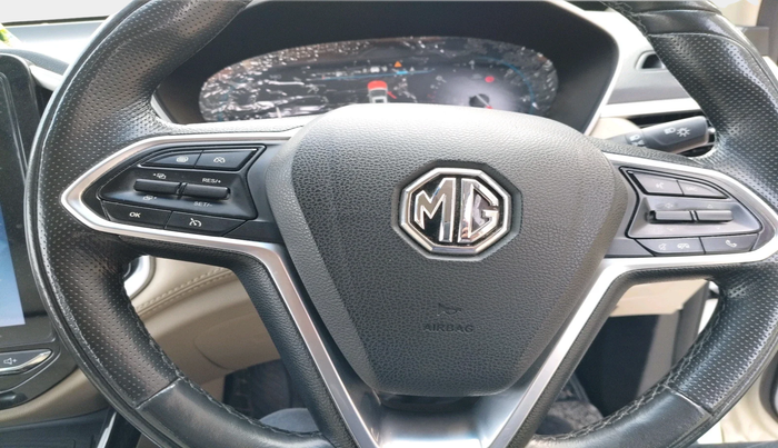 2022 MG HECTOR SHARP 1.5 PETROL CVT, Petrol, Automatic, 42,095 km, interior