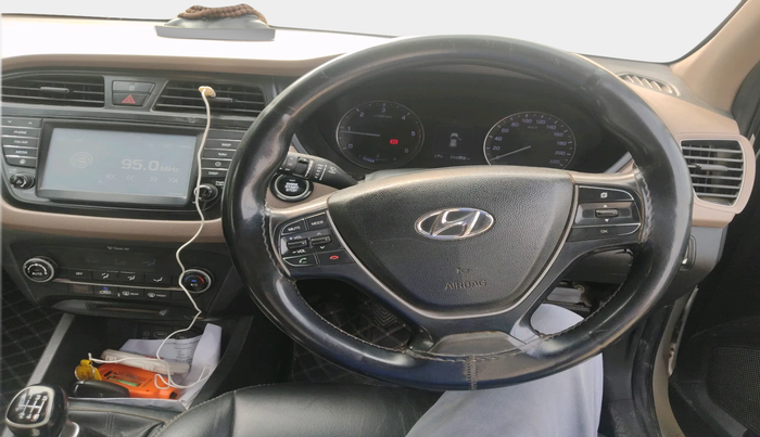 2016 Hyundai Elite i20 ASTA 1.4 CRDI, Diesel, Manual, 2,35,971 km, interior