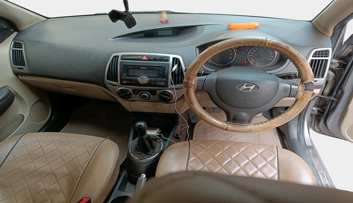 2013 Hyundai i20 MAGNA 1.2, Petrol, Manual, 1,18,000 km, interior