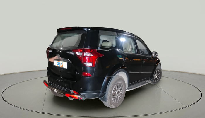 2018 Mahindra XUV500 W7, Diesel, Manual, 48,322 km, exterior