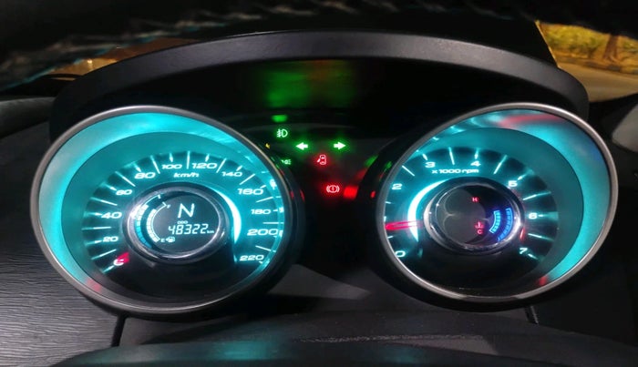 2018 Mahindra XUV500 W7, Diesel, Manual, 48,322 km, interior