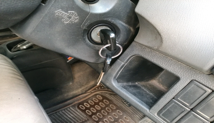 2011 Maruti Wagon R 1.0 LXI, Petrol, Manual, 1,53,152 km, interior