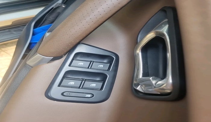 2021 Tata Harrier XZA PLUS 2.0L, Diesel, Automatic, 50,230 km, interior