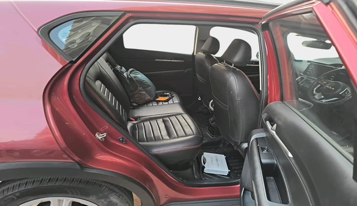 2022 KIA SONET HTK PLUS 1.0 IMT, Petrol, Manual, 28,509 km, interior