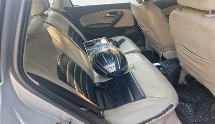 2011 Volkswagen Polo COMFORTLINE 1.2L PETROL, Petrol, Manual, 1,10,613 km, interior