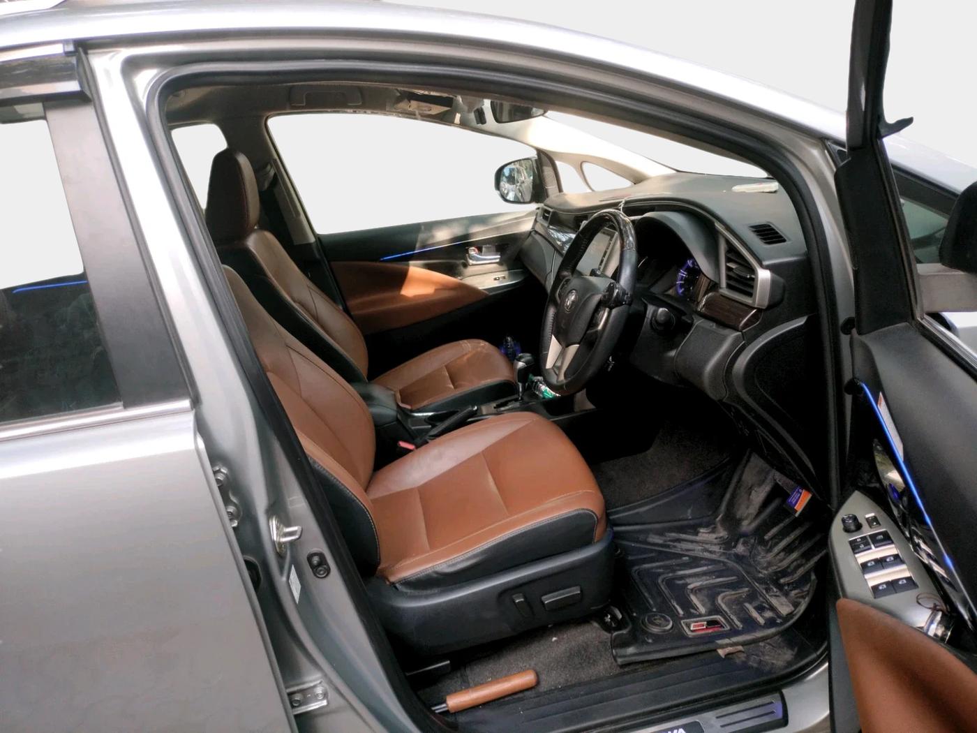 2021 Toyota Innova Crysta 2.4 ZX AT 7 STR, Diesel, Automatic, 91,040 km, interior