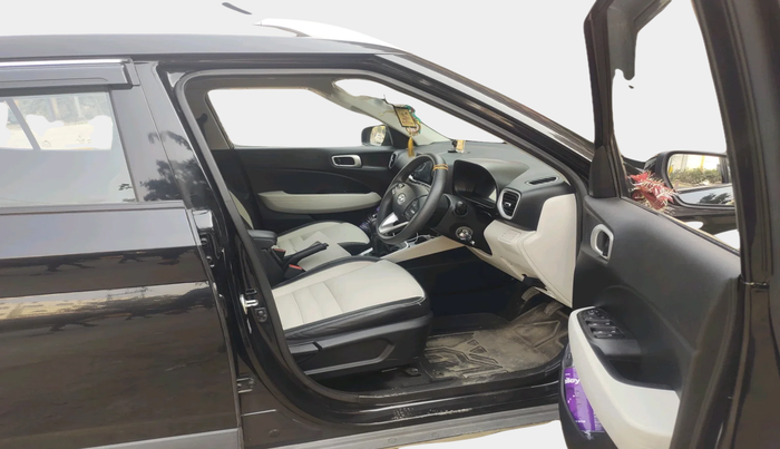 2024 Hyundai VENUE S 1.2, Petrol, Manual, 11,207 km, interior