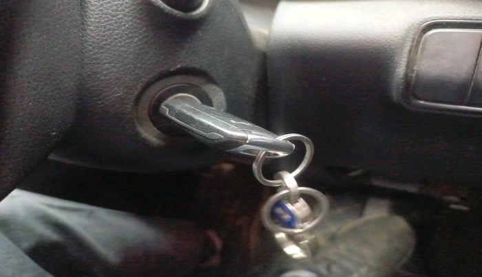 2022 KIA SONET HTK 1.2, Petrol, Manual, 87,121 km, interior