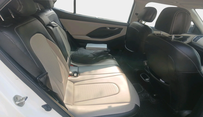 2022 Hyundai Creta SX IVT 1.5 PETROL, Petrol, Automatic, 61,239 km, interior