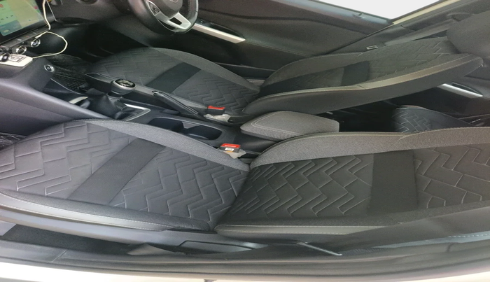 2022 Nissan MAGNITE XV PREMIUM, Petrol, Manual, 40,882 km, interior