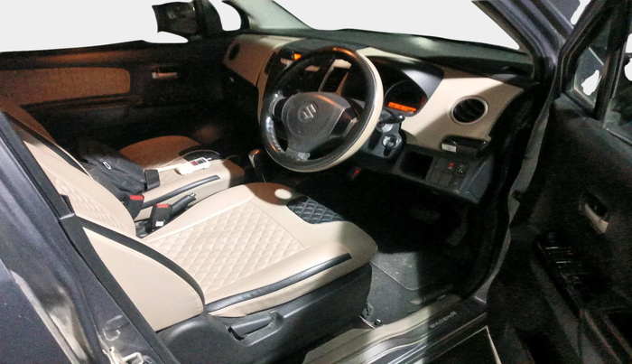 2017 Maruti Wagon R 1.0 VXI AMT, Petrol, Automatic, 37,315 km, interior