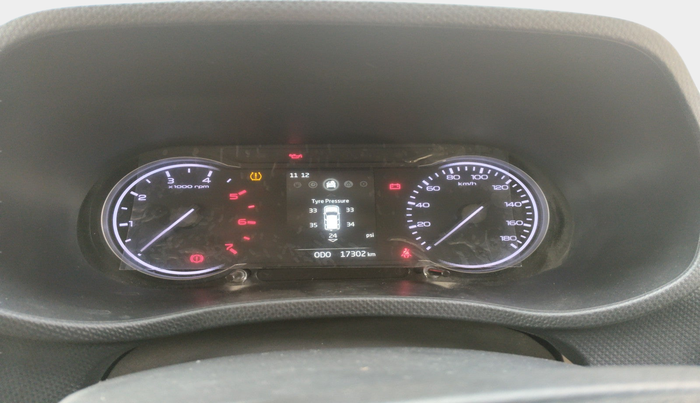 2023 Mahindra BOLERO NEO N 8, Diesel, Manual, 17,302 km, interior