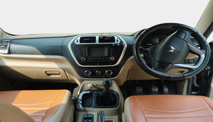 2023 Mahindra BOLERO NEO N 8, Diesel, Manual, 17,302 km, interior