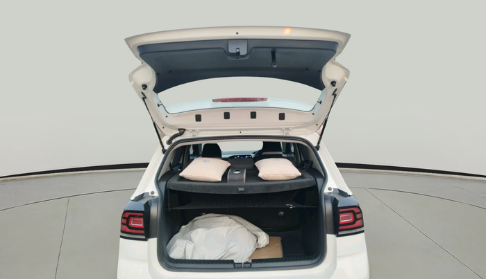 2025 Volkswagen TAIGUN HIGHLINE 1.0 TSI MT, Petrol, Manual, 6,612 km, exterior