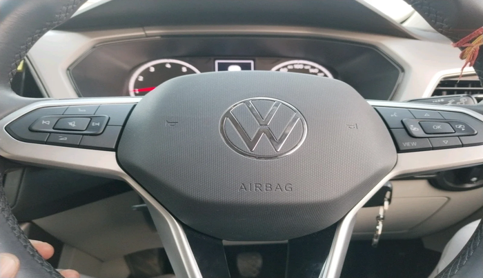 2025 Volkswagen TAIGUN HIGHLINE 1.0 TSI MT, Petrol, Manual, 6,612 km, interior