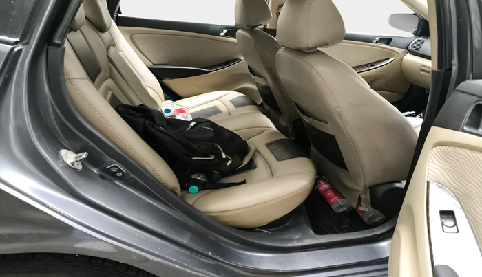 2011 Hyundai Verna FLUIDIC 1.6 CRDI SX, Diesel, Manual, 1,62,505 km, interior