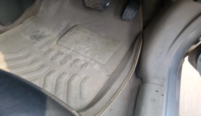 2014 Nissan Micra XV CVT, Petrol, Automatic, 1,97,888 km, interior