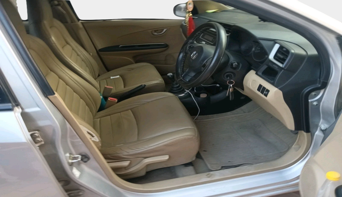 2017 Honda Amaze 1.5L I-DTEC VX, Diesel, Manual, 99,793 km, interior