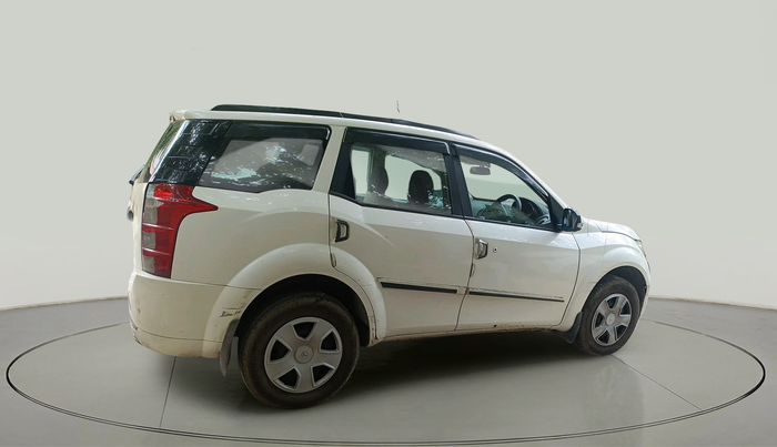 2016 Mahindra XUV500 W4, Diesel, Manual, 2,44,555 km, exterior